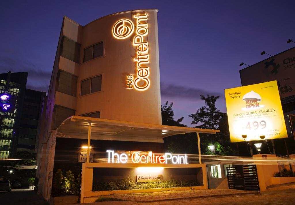The Centre Point Hotel Csennai Kültér fotó